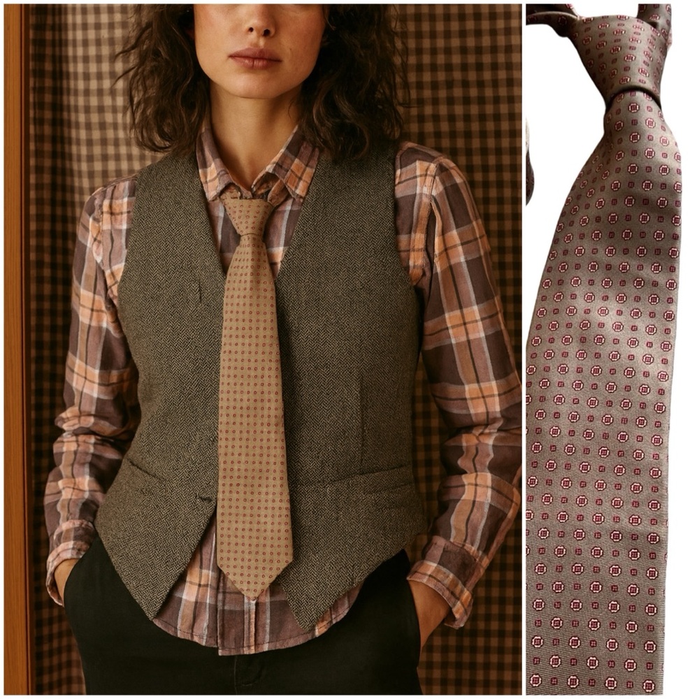 Vintage Men’s Wembley Tan Pattern Dot Tie